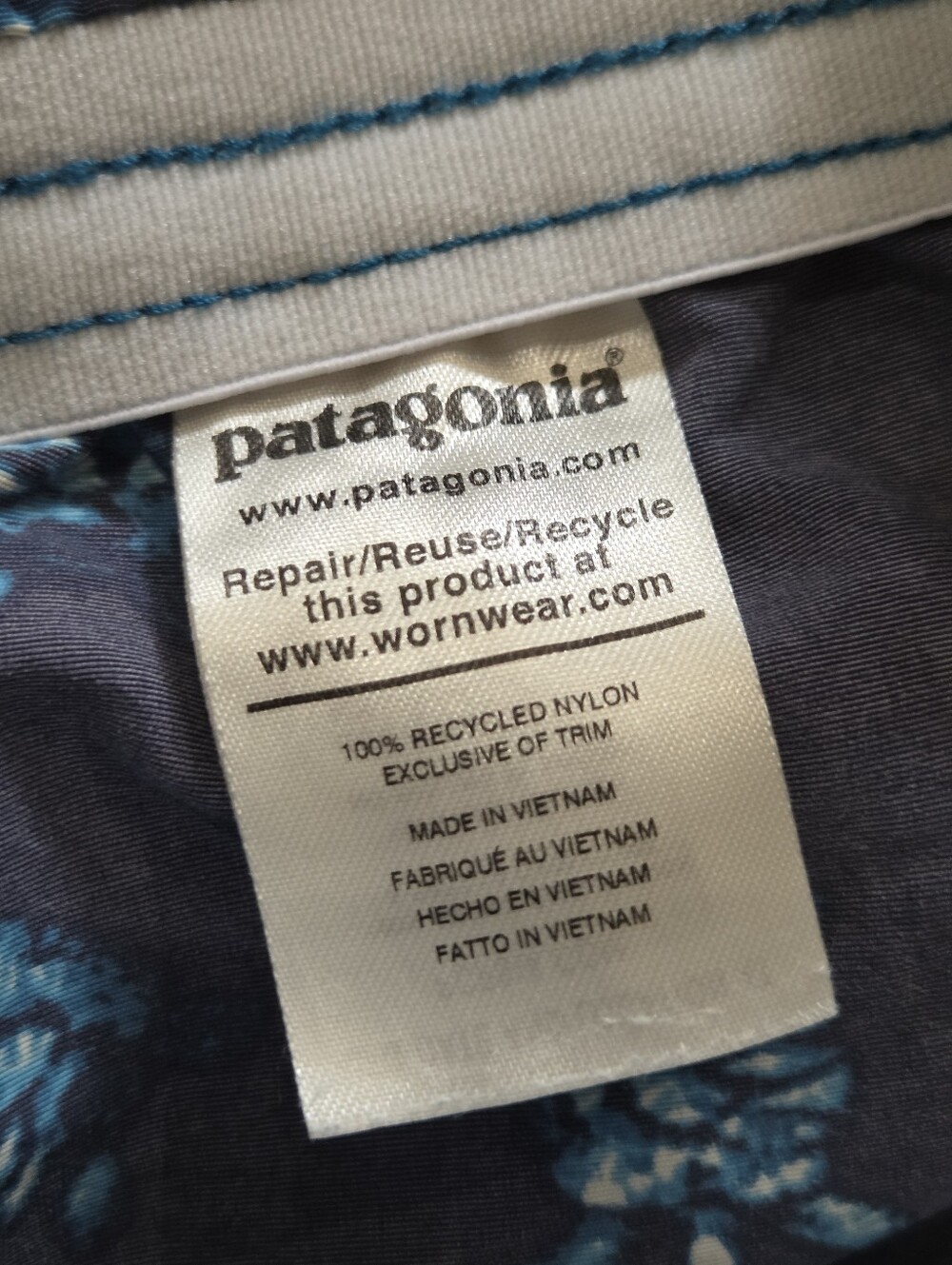 Patagonia Wmns Baggies Shorts S Gorpcore Hiking Outdoors Vacation Casual Summer - Picture 5 of 7